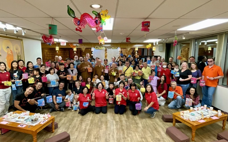 Fo Guang Shan Dallas Temple Moon Festival Celebration